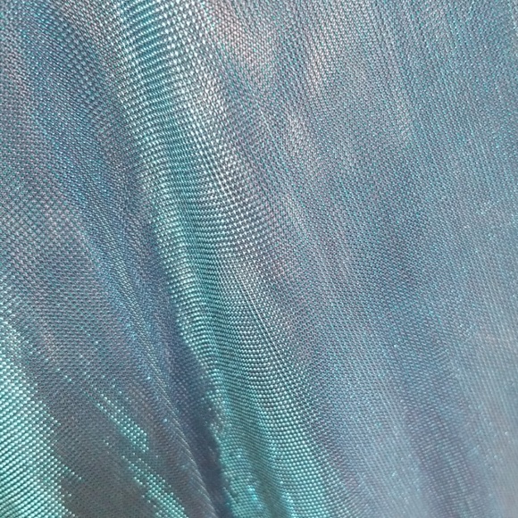 Dress - Picture 3 of 7